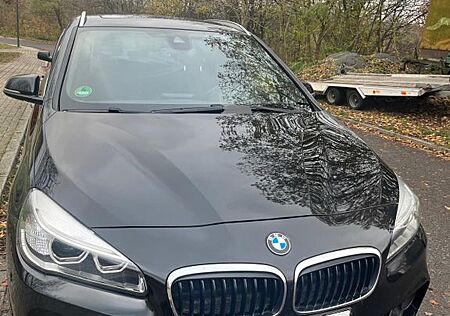 BMW 2er 220 Active Tourer 220d M Sport M Sport