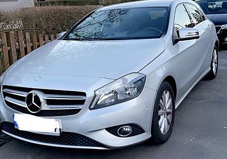 Mercedes-Benz A 180 gebraucht kaufen Mercedes-Benz A 180 -