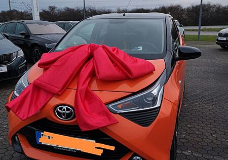 Toyota Aygo (X) Aygo (X) 1,0-l-VVT-i x-style x-style