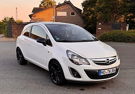 Opel Corsa 1.4 Color Edition weiß / schwarz 101 PS