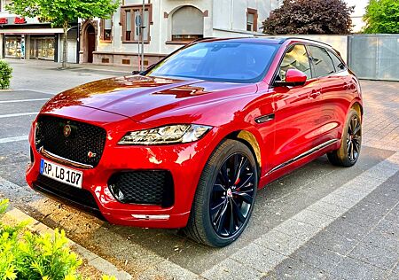 Jaguar F-Pace First Edition voll Extra und Jag-Scheckh.