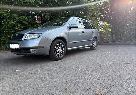 Skoda Fabia 1.4 Kombi Tüv Neu Super Anfänger oder Zwe