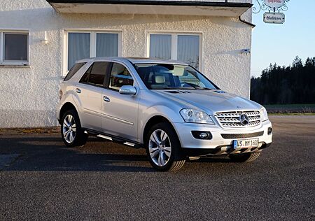 Mercedes-Benz ML 500 -