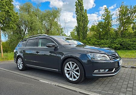 VW Passat Variant Volkswagen 2.0 TDI 125kW Highline BMT Va...