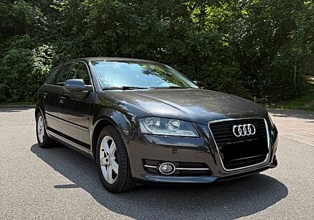 Audi A3 1.4 TFSI Sportback - TÜV neu - 8Fach neu
