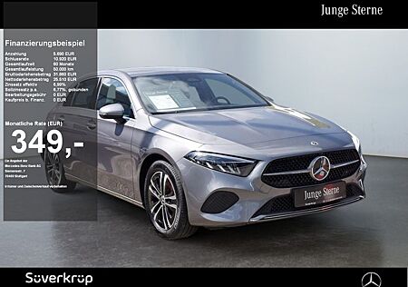 Mercedes-Benz A 200 , Progressive LED AHK Kamera DAB CarPlay