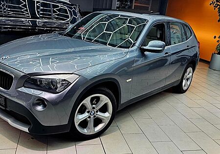 BMW X1 18 i sDrive VOLL-LEDER NAVI PANORAMA XENO
