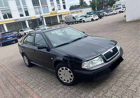 Skoda Octavia 1.6 Ambiente Ambiente