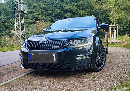 Skoda Octavia 2.0 TDI DSG RS Combi RS