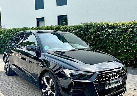 Audi A1 30 TFSI S tronic S line Sportback /Garantie