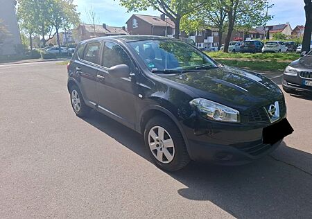 Nissan Qashqai 1.6 Visia - Nichtraucher- + Garagenwage