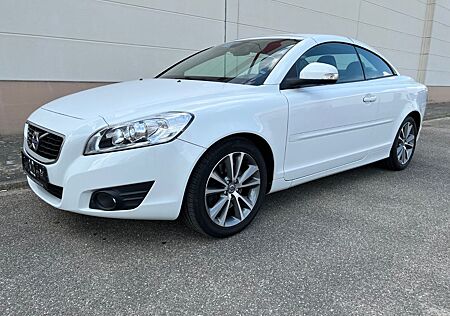 Volvo C70 D3 Momentum - LEDER + PDC + 1.Hand