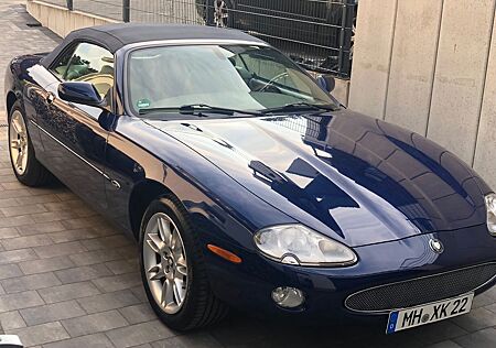 Jaguar XK8 Cabriolet, Liebhaberfahrzeug, Youngtimer