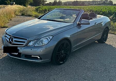 Mercedes-Benz E 350 Cabriolet CGI BlueEFF. AVANTGARD...
