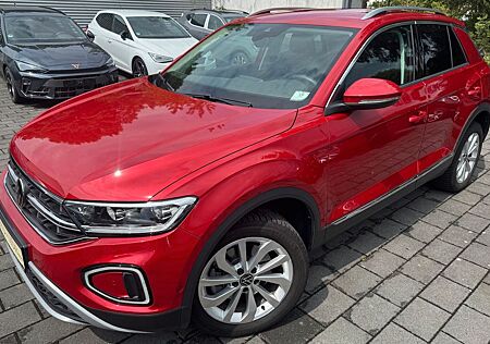 VW T-Roc Volkswagen 2.0 TDI DSG /NAV/SHZ/PDC