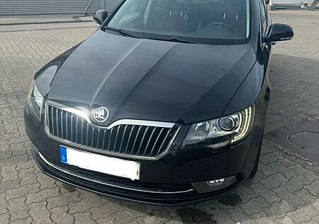 Skoda Superb 2.0 TDI 125kW Green tec Exclusive Com...