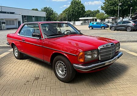 Mercedes-Benz CE 230 Schiebedach, Austauschmotor,5 Gang