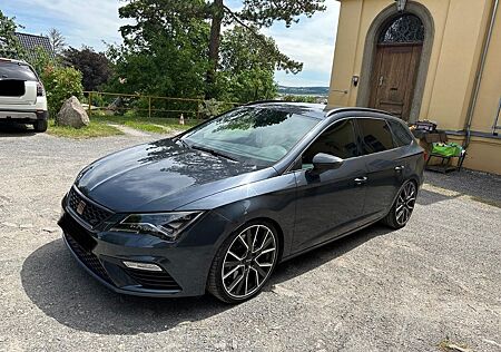 Seat Leon ST CUPRA 4Drive DSG/ACC/BeatsAudio