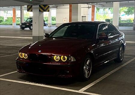 BMW 530i