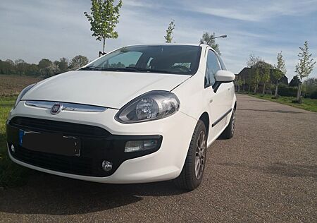 Fiat Punto EVO 69PS,Klima,Navi,BT,USB,Alu