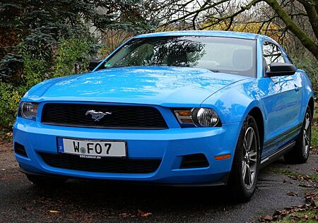 Ford Mustang 2010 4.0L V6 Premium