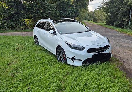 Kia Cee'd Sportswagon 1.5 T-GDI DCT Spirit Sport...