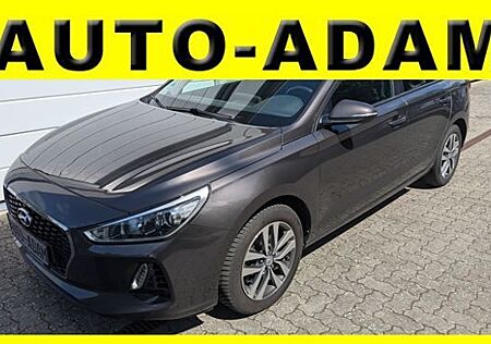 Hyundai i30 cw Kombi 1.6 CRDi*Automatik*AHK*81.076 KM*