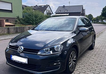 VW Golf Volkswagen 1.4 TSI TÜV neu