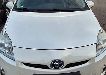 Toyota Prius 1.8-l-VVT-i Plug-in Life Life