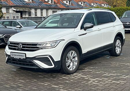 VW Tiguan Allspace Volkswagen Life LED*NAV*SHZ*ACC*7SITZE