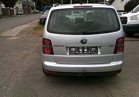 VW Touran gebraucht kaufen VW Touran Volkswagen Trendline BlueMotion