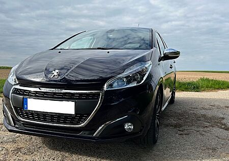 Peugeot 208 PureTech 110 EAT6 Allure - AUTOMATIK