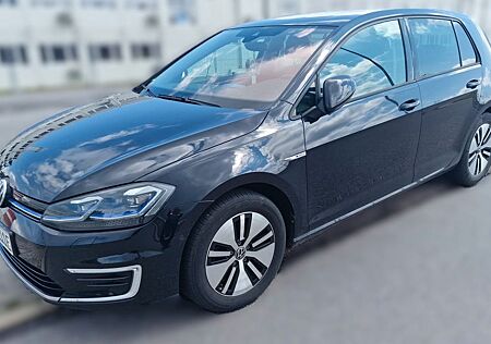 VW Golf Volkswagen e-, Leder, LED, Active Info Display