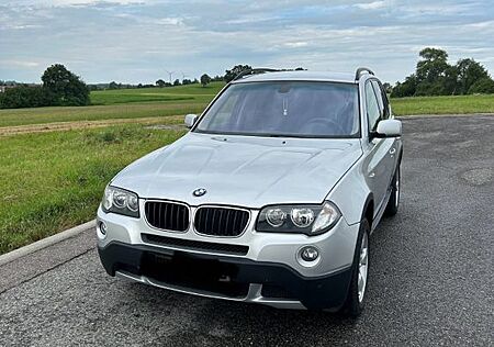 BMW X3 xDrive20i - AHK