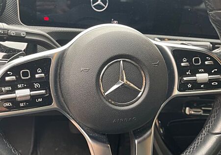 Mercedes-Benz A 220 4MATIC DCT -