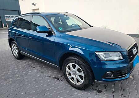 Audi Q5 2.0 TDI 140kW S tronic quattro - PANO