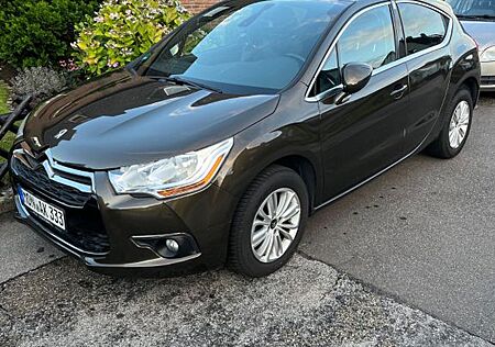 Citroën DS4 e-HDi 115 Chic Chic