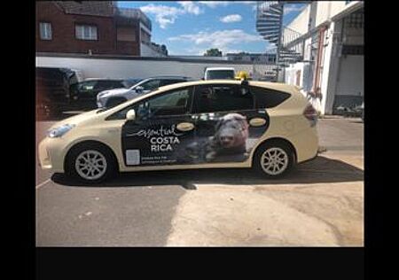 Toyota Prius + 1.8-l-VVT-i -