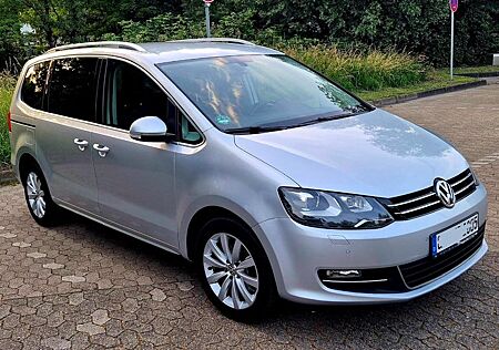 VW Sharan Volkswagen 2.0 TDI*BiXenon*Teilleder*AHK*Elk.S.Türen