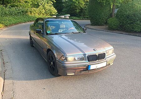BMW 318i Cabrio