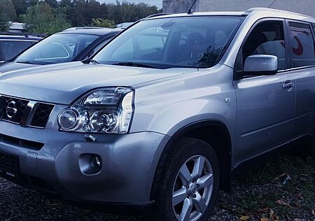Nissan X-Trail X-TRAIL2.0TDI;KLIMA;Navi;TM;BK;1st.Hand;4X4;AHK