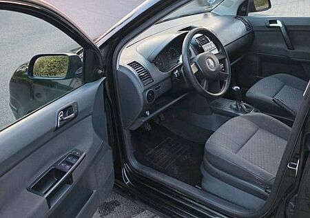 VW Polo Volkswagen 1.2 Basis Basis