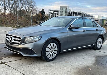 Mercedes-Benz E 220 d Autom.rechtslenker mit 2 jahre Tüv!