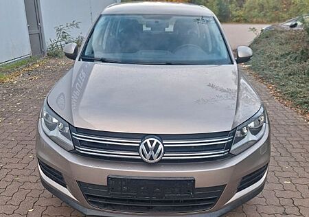 VW Tiguan Volkswagen 2.0 TDI BlueMotion TÜV 07/2027