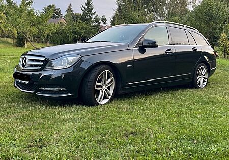 Mercedes-Benz C 300 CDI 4MATIC T BlueEFF. AVANTG. Aut. AVA...