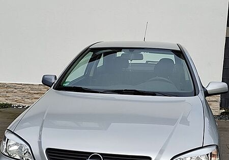 Opel Astra 1.6 Automatik -