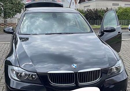 BMW 325i -