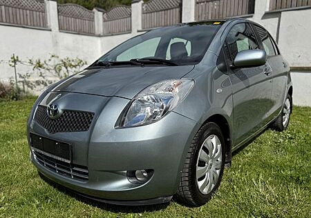 Toyota Yaris 1,3-l-VVT-i Sol
