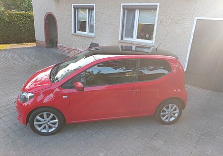 VW Up Volkswagen ! 1.0 take ! KLIMA ! TÜV NEU!