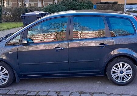 Ford Focus 1,6 Ti-VCT Ghia TÜV 01/2027